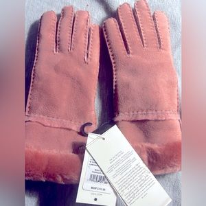 Pink UGG gloves size L